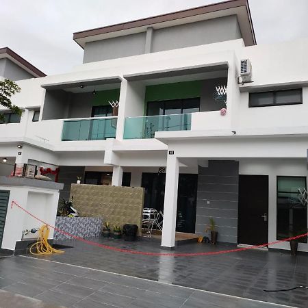 48 悠之处no . 48, Persiaran Alam Impian 3 Villa Riadah Alam Impian Pangkor, 32300 Pangkor , Perak. Pekan Pangkor Exterior foto